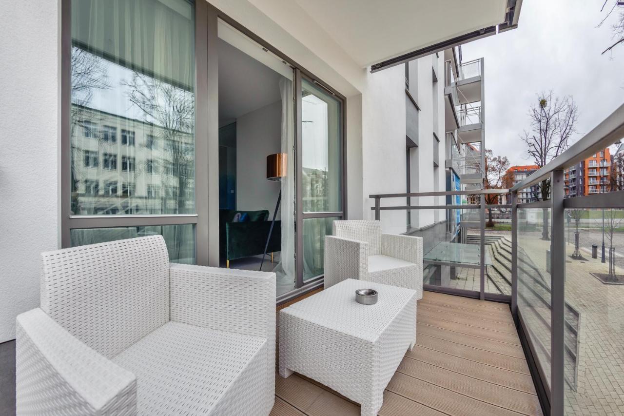 Apartamenty Sun & Snow Riverfront Danzica Esterno foto